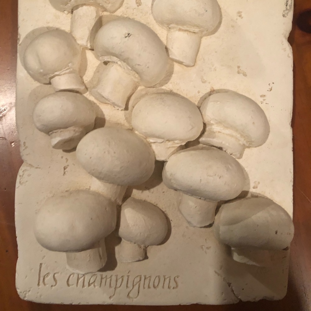 Vintage les champignons plaster wall plaque.